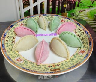 大年夜宴多彩蒸饺的做法步调：13