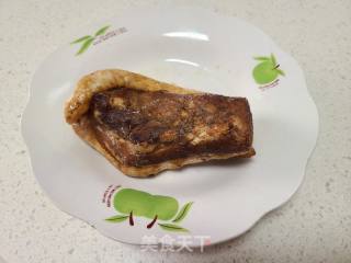 青菜炒卤肉的做法步调：1