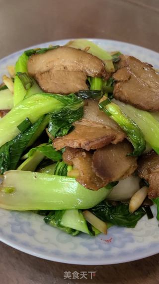 青菜炒卤肉的做法步调：7