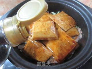 喷鼻干牛肉明白菜煲的做法步调：7