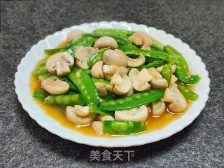 荷兰豆炒蘑菇的做法步调：9