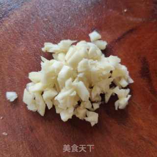 荷兰豆炒蘑菇的做法步调：3
