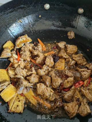 圆竹笋烧牛肉的做法步调：9