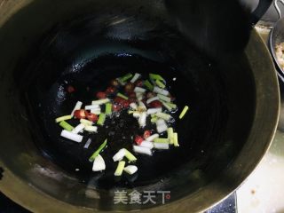 芹菜炒鸡丁的做法步调：5