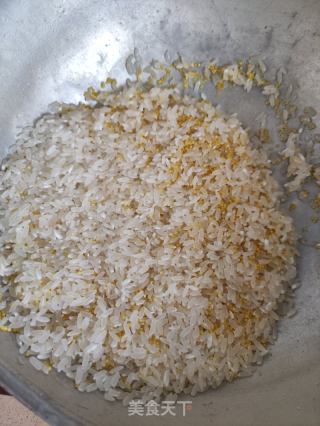 腊味花菇饭的做法步调：6