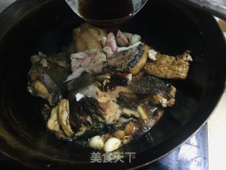 蒜烧鲢鱼块的做法步调：8