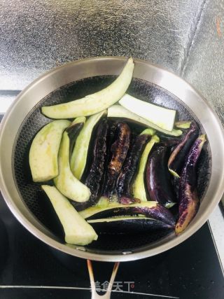 糊茄子拌里的做法步调：2