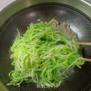 肉丁萝卜小豆沫的做法步调：19