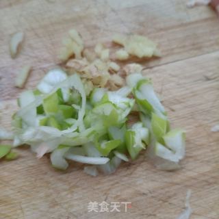 肉丁萝卜小豆沫的做法步调：7