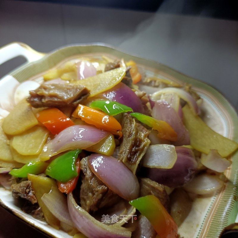 洋葱土豆炒驴肉的做法