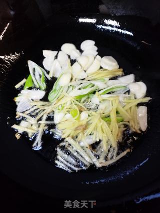 下酒下饭炒虾尾的做法步调：3