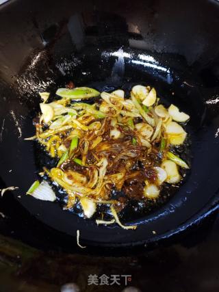 下酒下饭炒虾尾的做法步调：4