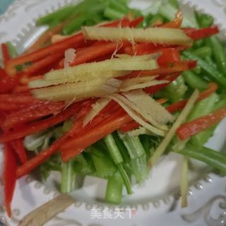 西芹白椒炒驴肉的做法步调：6