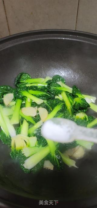蒜片炒黑塌菜的做法步调：6