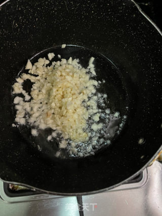 全能蒜蓉酱的做法步调：2