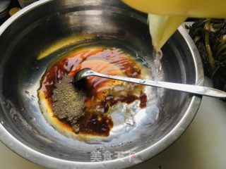 酸汤扣碗鸭肉的做法步调：4