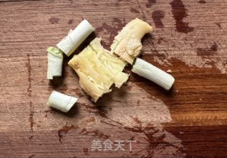 梅菜扣肉的做法步调：3