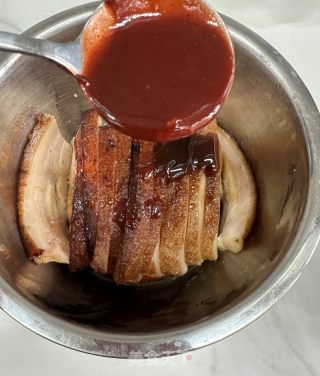 梅菜扣肉的做法步调：12