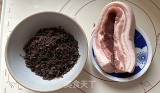 梅菜扣肉的做法步调：1