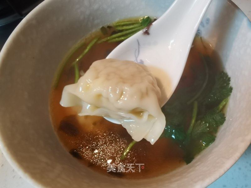 陈肉玉米馄饨的做法