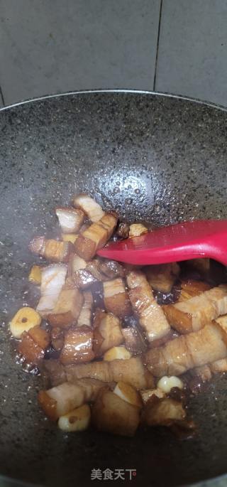 扣肉焖梅菜的做法步调：8