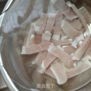金华水腿炒西芹的做法步调：6