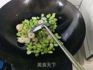 蚕豆虾仁的做法步调：6