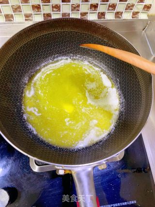 家庭版奶油爆米花的做法步调：2