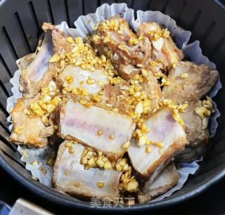 氛围炸锅版蒜喷鼻排骨的做法步调：9