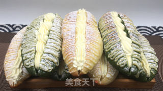 抹茶毛毛虫奶油里包，清爽抹茶、甘美奶油，好吃没有腻，一次一条不外瘾！的做法步调：31