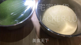 抹茶毛毛虫奶油里包，清爽抹茶、甘美奶油，好吃没有腻，一次一条不外瘾！的做法步调：11