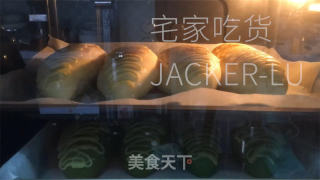 抹茶毛毛虫奶油里包，清爽抹茶、甘美奶油，好吃没有腻，一次一条不外瘾！的做法步调：25