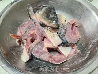 白枣乌豆炖鲤鱼的做法步调：7