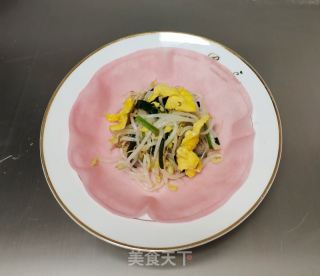 水龙果粉秋饼的做法步调：10
