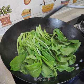 浑炒油菜的做法步调：4