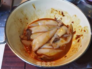 酱焖笔管鱿鱼的做法步调：5