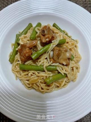 豆角排骨焖里的做法步调：17