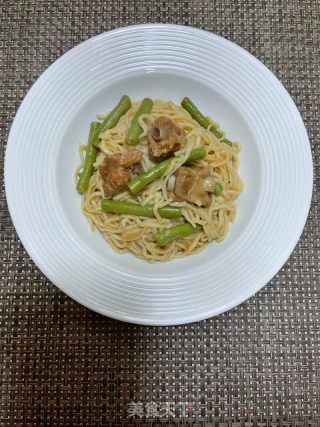 豆角排骨焖里的做法步调：16