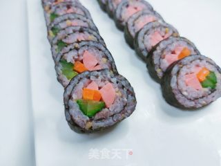 紫菜包饭的做法步调：1