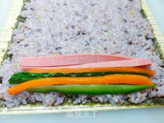 紫菜包饭的做法步调：5