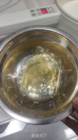 草莓酸奶慕斯的做法步调：5
