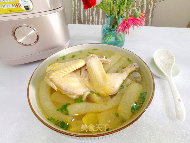 秋季摄生/陈美妙喝的竹荪鸡汤的做法