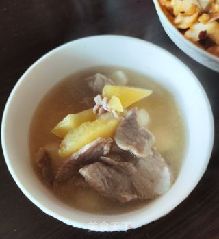 马蹄苹果肉片汤的做法步调：7
