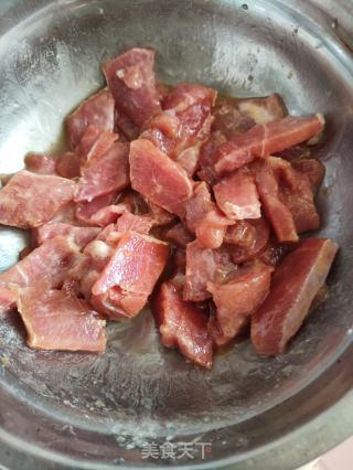 马蹄苹果肉片汤的做法步调：1