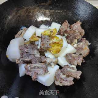 牛排骨萝卜汤的做法步调：9