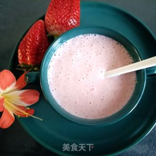 刺梨草莓奶昔的做法步调：8
