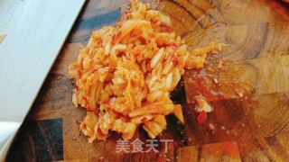 辣利剑菜虾仁炒饭的做法步调：2