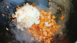 辣利剑菜虾仁炒饭的做法步调：7