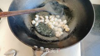 辣利剑菜虾仁炒饭的做法步调：5