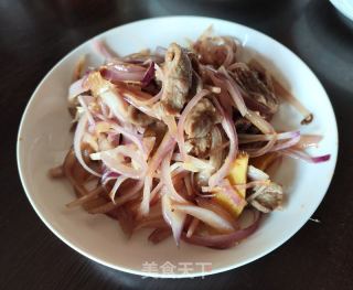 洋葱炒羊肉的做法步调：8